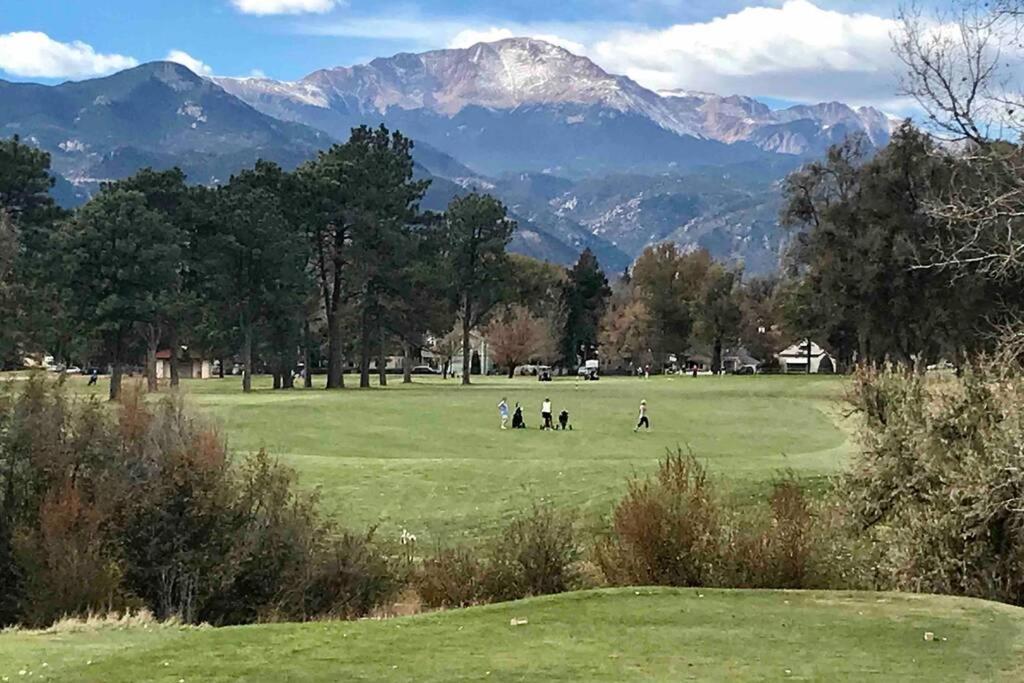 Charming Remodeled Golf Course Area Home Colorado Springs Dış mekan fotoğraf